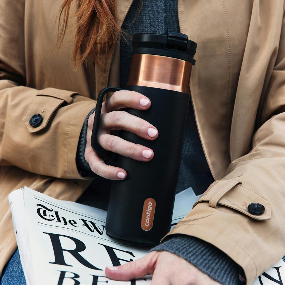 20 oz SnapSeal™ Bottle w/Handle T2 - Licorice Gunmetal